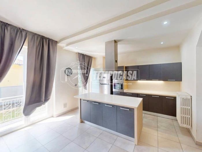 Casa con 5 locali in vendita in Centro, Narzole