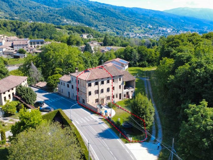 Casa con 6 locali in vendita in Via Piave, Fusere Tuna, Pieve del Grappa