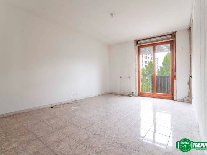 Appartamento quadrilocale in vendita in Via Milano, Centro, Garbagnate Milanese
