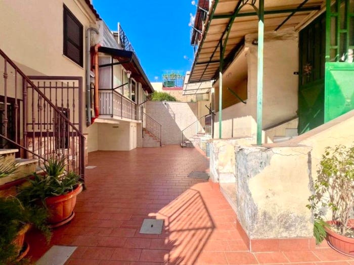 Appartamento bilocale in vendita in Via Napoli a Piscinola, Piscinola, Napoli