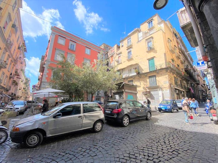 Appartamento quadrilocale in vendita in Vico Sedil Capuano, Tribunali, Napoli