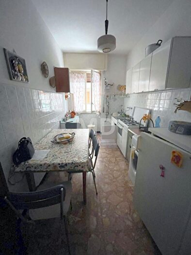 Appartamento trilocale in vendita in Loano