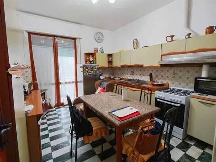 Casa con 6 locali in vendita in Stadio Sant'Antonio Marasio, Carrara