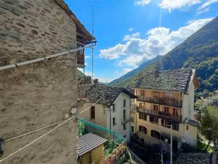 Casa con 6 locali in vendita in Piedicavallo