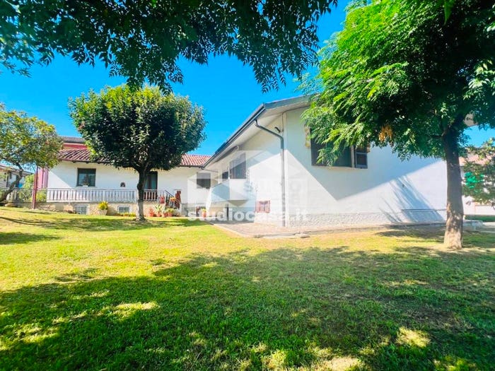 Casa con 5 locali in vendita in Semicentro, Crema