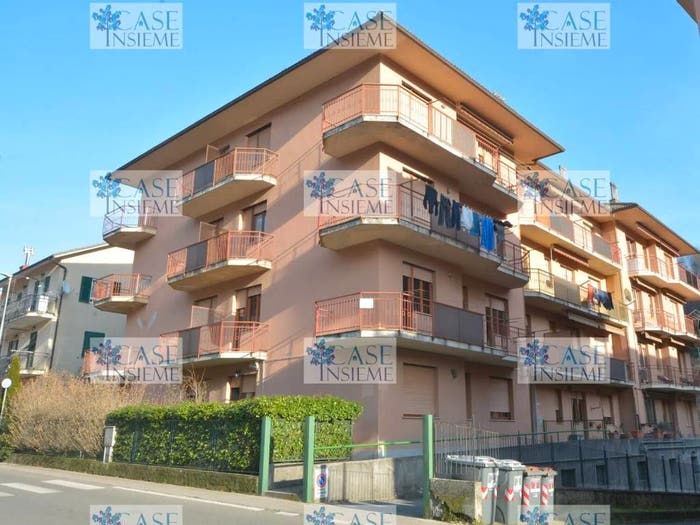 Appartamento quadrilocale in vendita in Via Romitorio, Centro, Masone