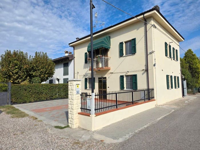 Casa con 6 locali in vendita in Via Rugginenta, Case Michelini, Crevalcore