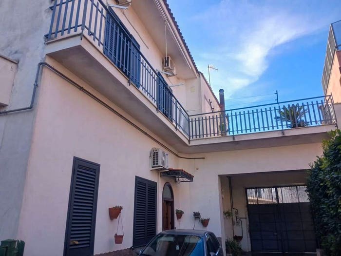 Casa con 6 locali in vendita in Via Curano, Cicciano