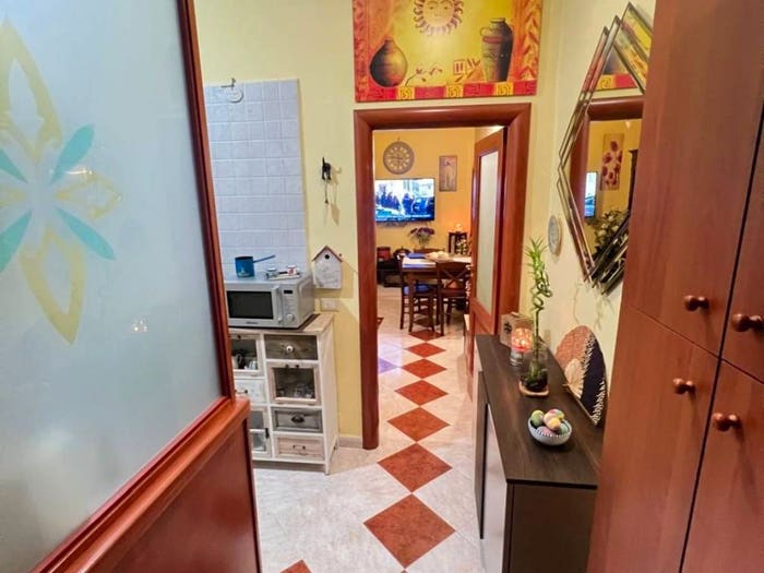 Appartamento bilocale in vendita in Via Ludovico Antonio Astore, San Carlo All'Arena, Napoli
