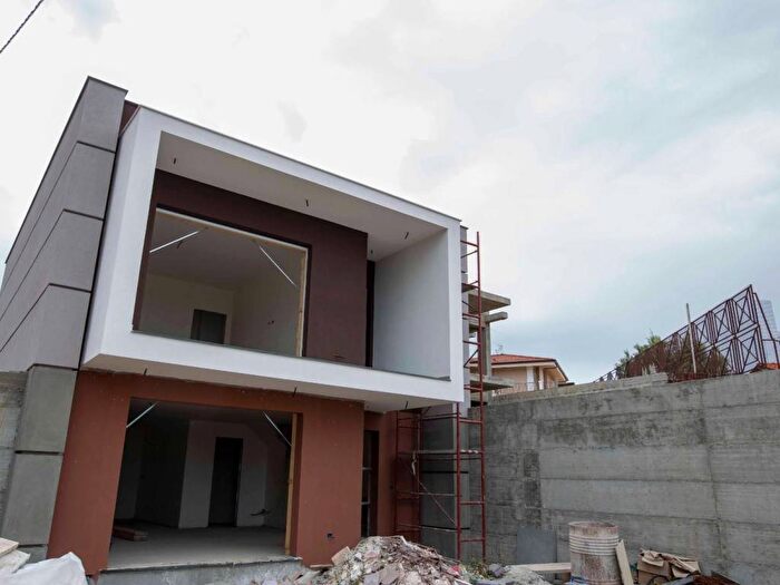 Casa con 5 locali in vendita in Via Izzi de falenta snc, Catanzaro Lido, Catanzaro