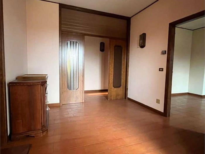 Casa con 6 locali in vendita in Vidor