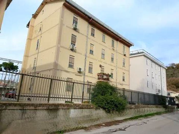Appartamento trilocale in vendita in Via Carlo Alberto Dalla Chiesa, Centro, Minturno