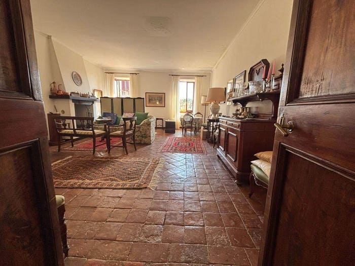 Appartamento con 5 locali in vendita in Via Senatore Piacentini, Centro, Collevecchio