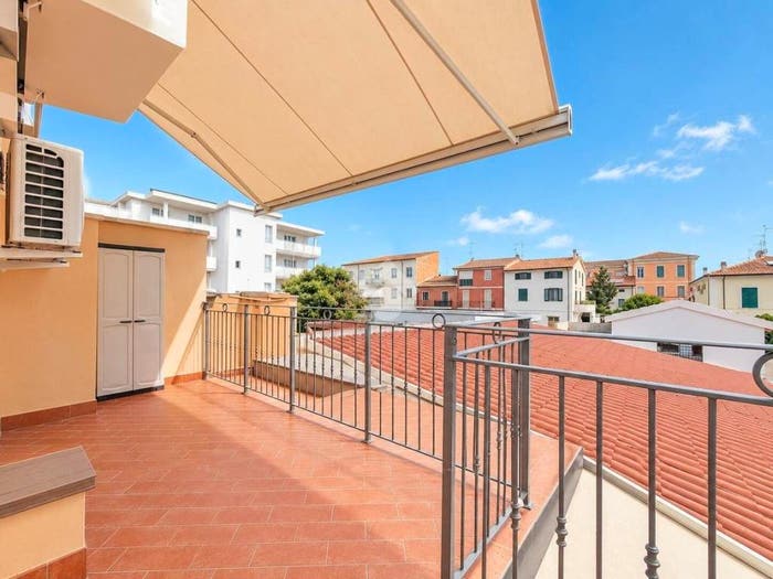 Appartamento con 6 locali in vendita in Via Mazzini, Centro, Follonica