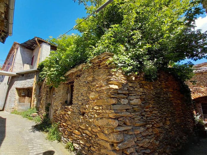 Casa con 6 locali in vendita in Via San Bartolomeo, Armo
