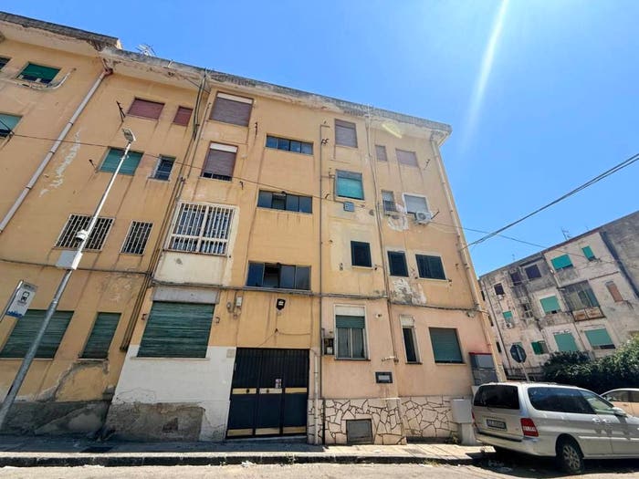 Appartamento trilocale in vendita in Via Andrea di Anfuso, Gazzi, Messina