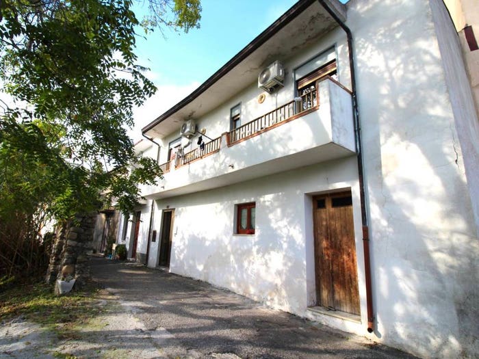 Casa bilocale in vendita in Via Giuseppe Garibaldi, Rodì, Rodì Milici