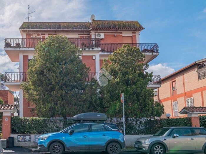 Appartamento quadrilocale in vendita in Via dei minatori, Cecchignola Giuliano Dalmata, Roma