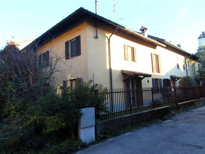 Casa trilocale in vendita in Via Fratelli Morelli, Figino, Milano