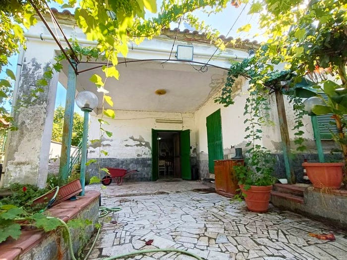 Casa con 5 locali in vendita in Via Domiziana, Mondragone