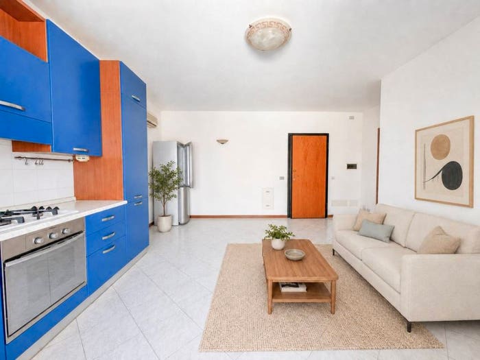 Appartamento trilocale in vendita in Via Giuseppe Verdi, Centro, Dello