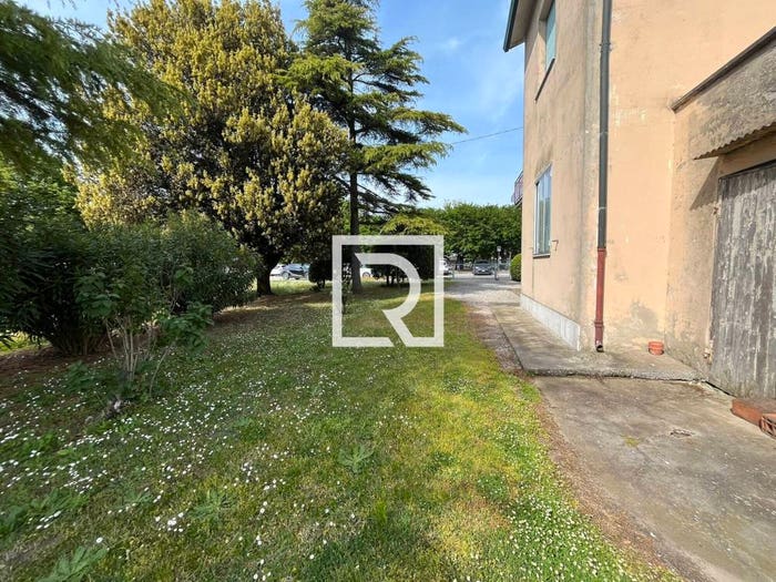 Casa con 6 locali in vendita in VIA COMBATTENTI ALLEATI, Porto Fuori, Ravenna