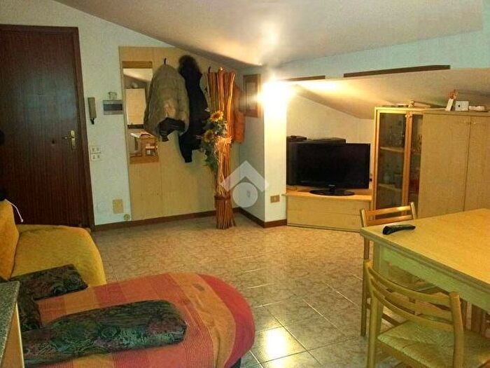 Appartamento bilocale in vendita in in Zona Residenziale Tranquilla, Castel D'Azzano