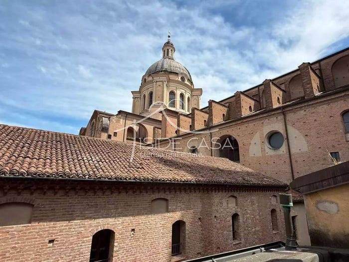 Appartamento quadrilocale in vendita in Centro, Mantova