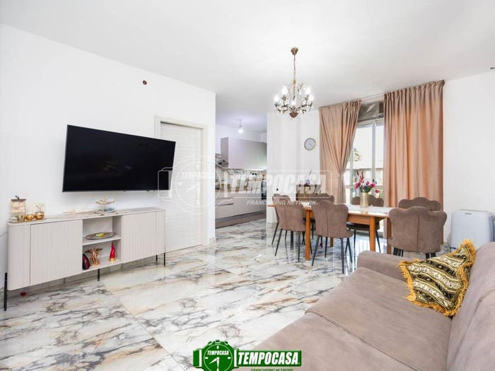 Appartamento trilocale in vendita in Via Torquato Tasso, Osio Sotto