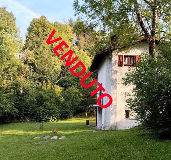Casa trilocale in vendita in Località Aramé snc, Alta Valle Intelvi
