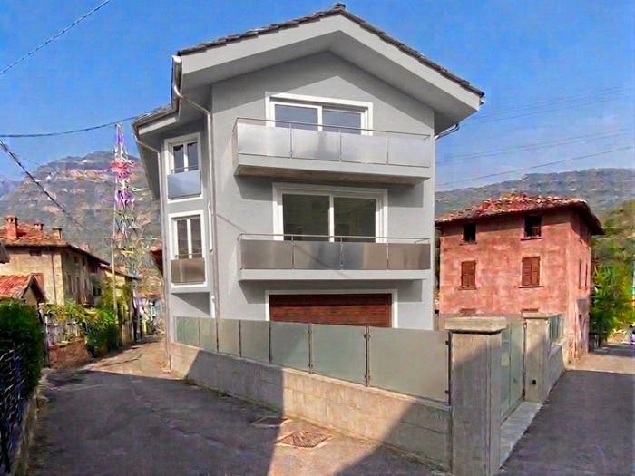 Casa con 5 locali in vendita in Via Leutelmonte, Centro, Esine