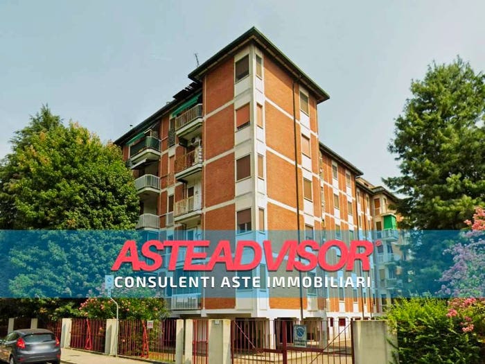 Appartamento con 6 locali in vendita in Via Palmiro Togliatti B, Centro, Locate di Triulzi