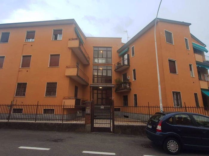Appartamento bilocale in vendita in Via Lunigiana, Crosione, Pavia