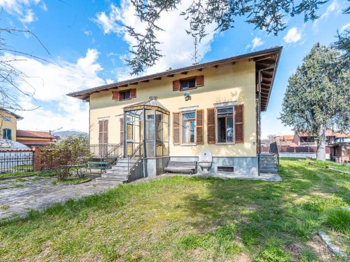 Casa con 6 locali in vendita in Via Ines Magnoni, Villanova Canavese