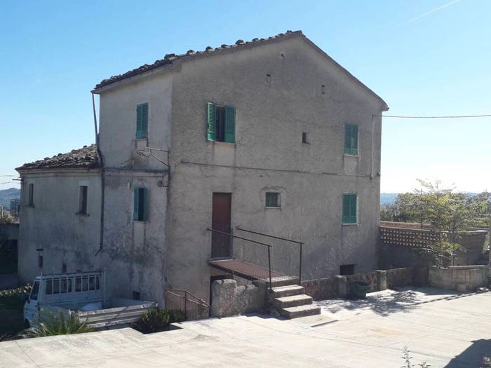 Casa con 5 locali in vendita in Via Sant'Angelo, Roccamontepiano