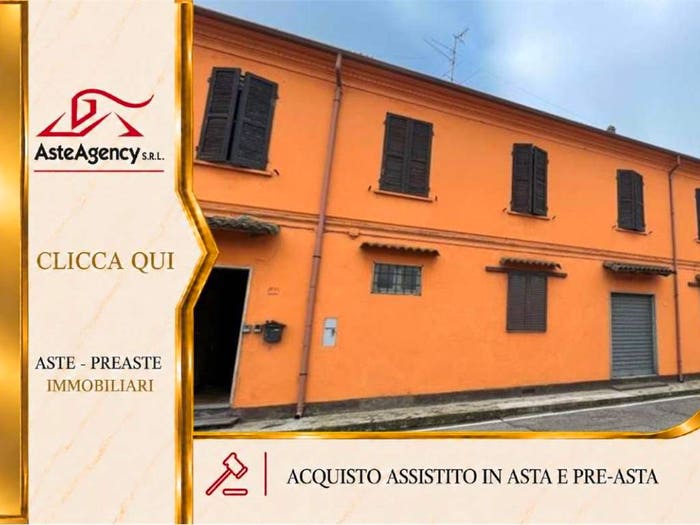 Casa con 6 locali in vendita in Via Maestra, Celpenchio, Cozzo
