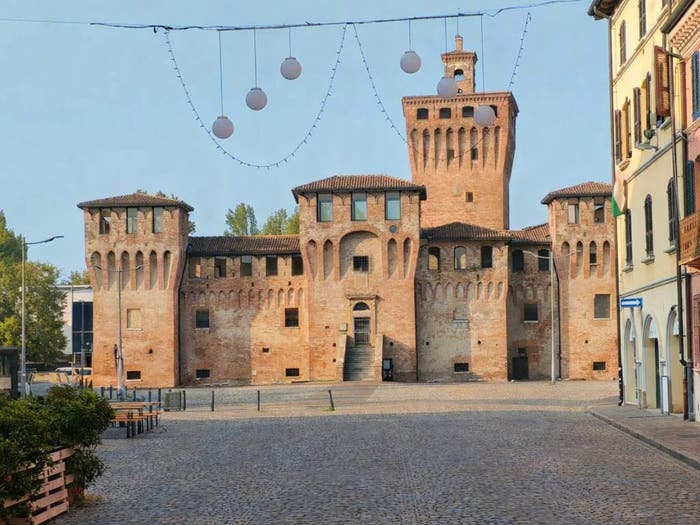 Appartamento quadrilocale in vendita in Cento Paese, Cento