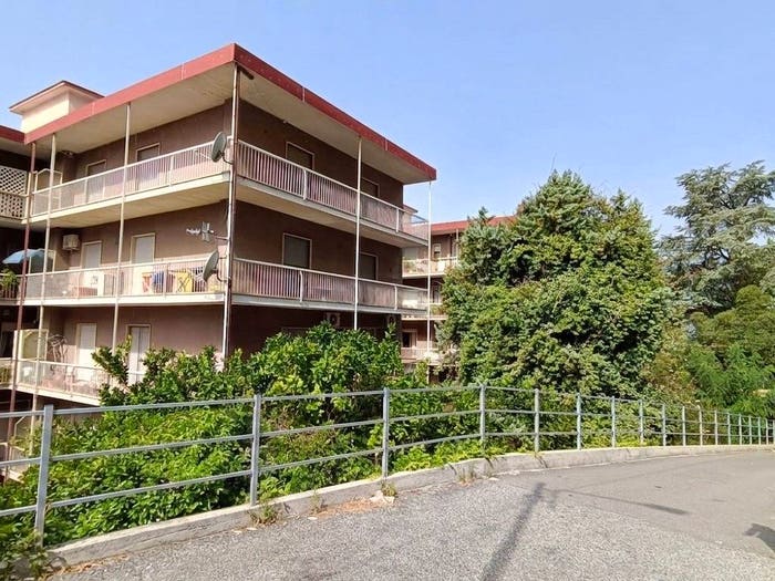 Appartamento quadrilocale in vendita in Via Carlo V, Centro Storico, Catanzaro