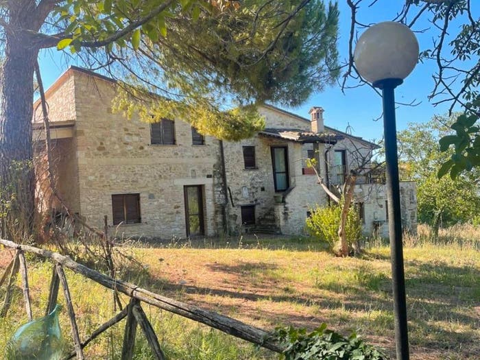Casa con 6 locali in vendita in Località San Rufino Campagna, San Damiano Rivotorto Capodacqua, Assisi