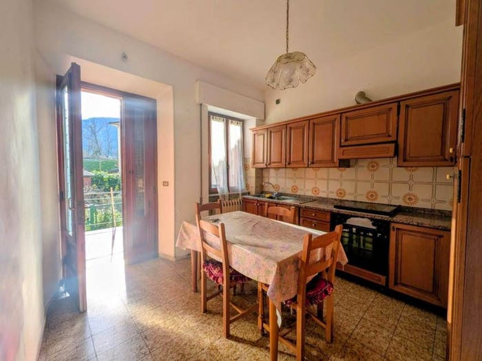 Casa con 6 locali in vendita in Via Nazionale, Ponte All'ania, Barga