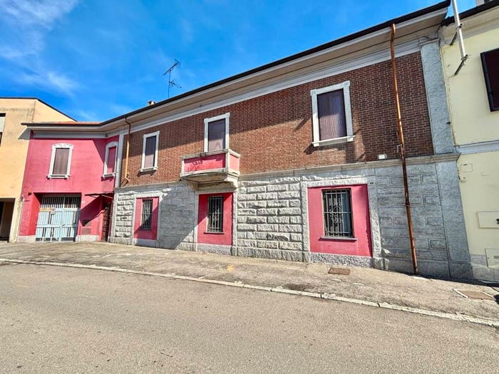 Casa con 6 locali in vendita in Corso Giuseppe Mazzini, Centro, Mortara