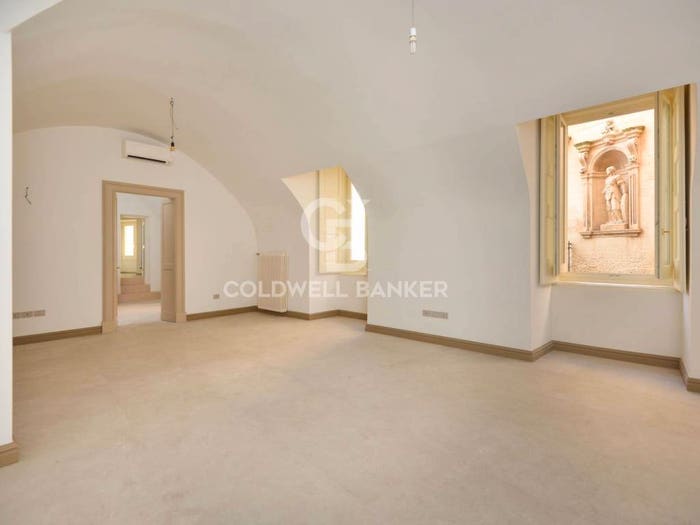 Appartamento con 5 locali in vendita in Piazzetta Mariotto Corso, Centro Storico, Lecce