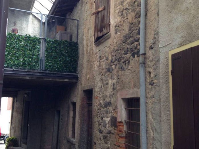 Casa in vendita in Via Sornico, Lierna