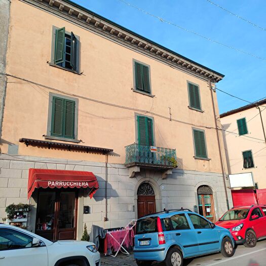 Appartamento con 7 locali in vendita in Via San Giovanni, Pieve Fosciana