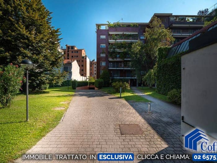 Appartamento con 5 locali in vendita in Via Montecatini, Solari, Milano