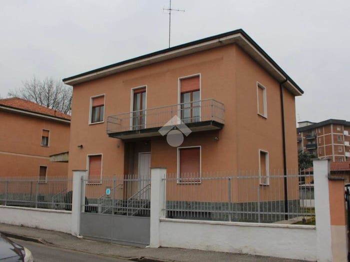 Casa con 6 locali in vendita in Via Don Sioli, Mazzo Pantanedo, Rho