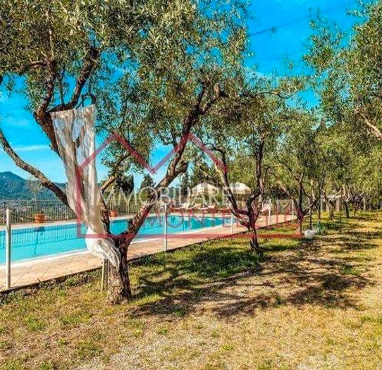 Casa in vendita in Via Nuova, Camaiore Paese, Camaiore