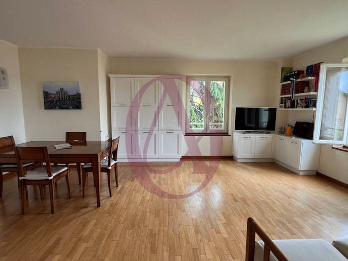 Appartamento trilocale in vendita in Via Giuseppe Mazzini, Morazzone