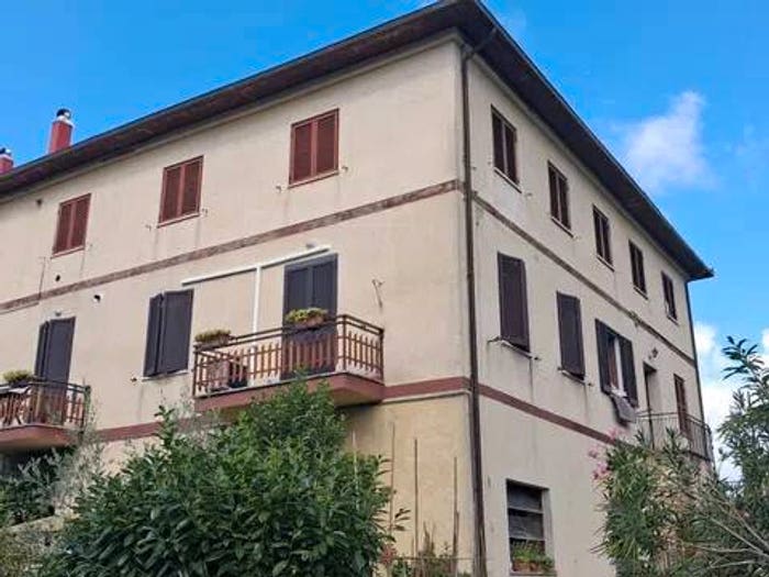 Appartamento con 6 locali in vendita in Via Roma, San Casciano dei Bagni