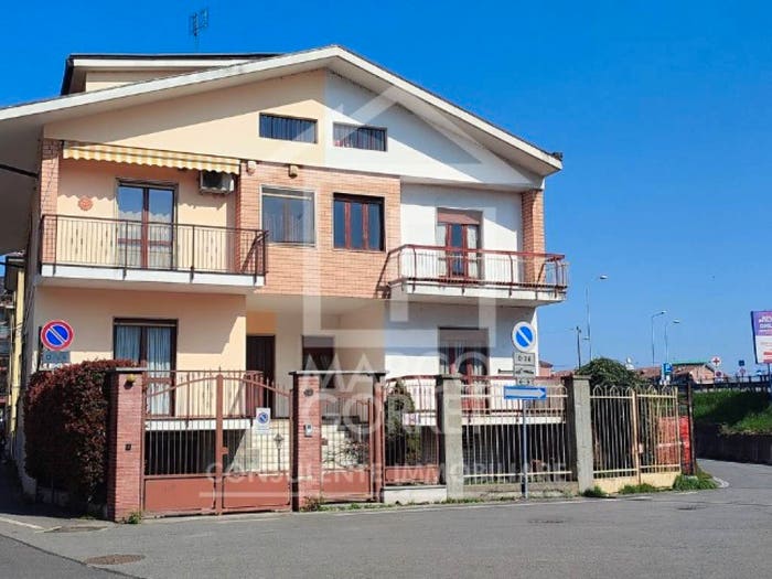 Casa con 6 locali in vendita in Via Bertola, Centro, Chivasso
